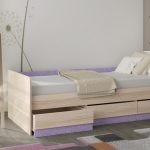 سرير مع أدراج النيلي