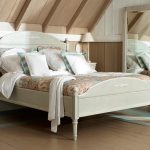 سرير بروفانس جميلة