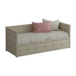 مع صناديق التخزين