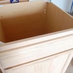 اصنع خزانة معلقة للحوض