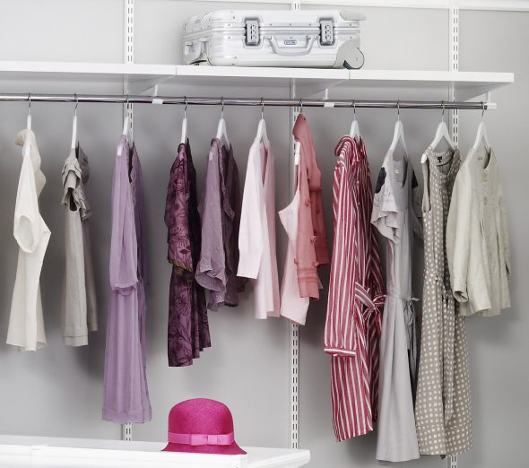 خزانة مع شريط