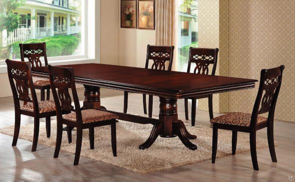 كراسي خشبية