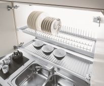 مجفف في خزانة