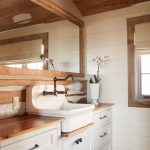 تصميم موقف الغرور