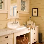 منضدة تحت الأفكار بالوعة