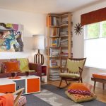 رفوف الزاوية في المنزل