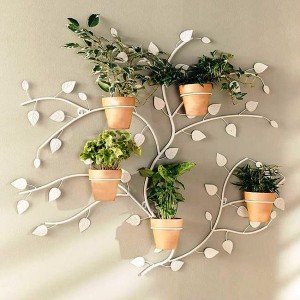 أرفف مدمجة للزهور مصنوعة من الخشب والمعدن