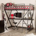 سرير علوي معدني