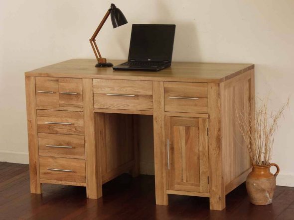 مجلس الأثاث والأثاث من كتلة صخرية