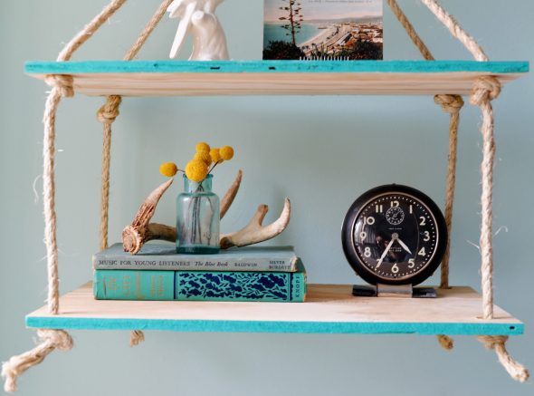 أرفف معلقة الأصلي تفعل ذلك بنفسك