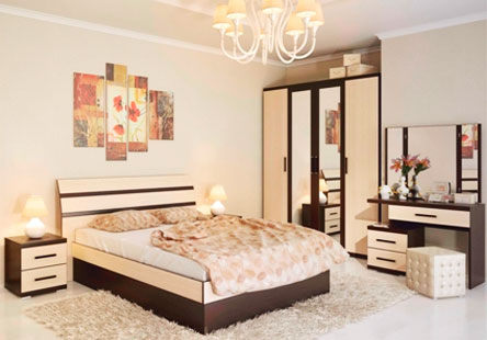 المواد الرئيسية هي اللوح والخشب والمعادن.