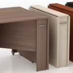 ميزات الكتب الجدول على عجلات