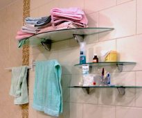 رفوف للحمام