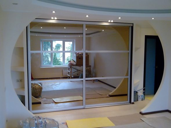 تجميع صورة خزانة الملابس