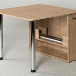 طاولة كتاب مع أدراج قابلة للطي