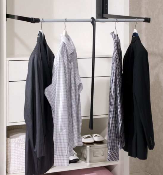 آلية انزلاق لخزانة الملابس تحت الشماعات