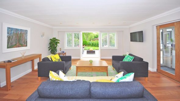 تنظيف الأثاث من البقع