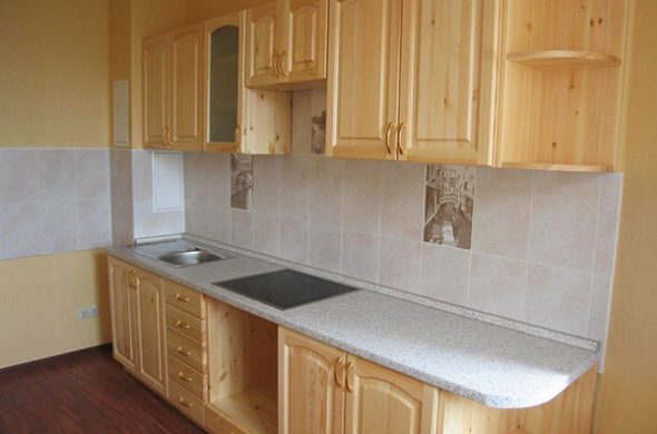 أفضل حل هو جعل المطبخ من ألواح الأثاث بيديك