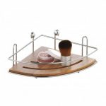 رف في الحمام لرجل