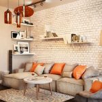 رفوف على الحائط