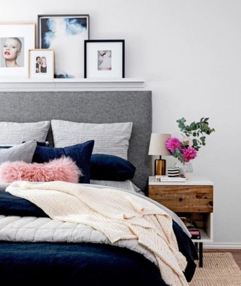 أقدام النوم على الباب لا يمكن أن يكون علامة سيئة