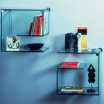 أرفف زجاجية