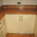 سطح عمل دائري من لوحة الأثاث