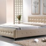 المواد لتصنيعها هي اللوح أو MDF