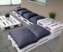 مجموعة أثاث من المنصات