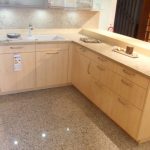 سطوح الأثاث