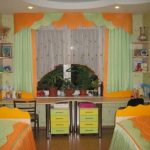 منطقة العمل في الغرفة للفتيات