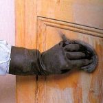 ترميم الأثاث الخشبي بأيديهم - إزالة الطلاء القديم