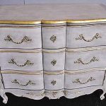 الأثاث الذين تتراوح أعمارهم بين في الداخلية الحديثة