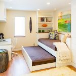 سرير قابل للطي مع اثنين من الأرصفة