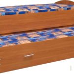 لفة السرير مصنوعة من اللوح