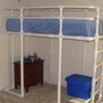 سرير علوي تفعل ذلك بنفسك