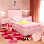 السرير مع اللوح الأمامي لينة للأميرة