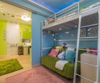 السرير سوارت في داخل الحضانة