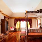 أسرة خشبية كلاسيكية