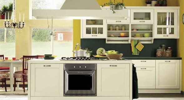 خزائن الأرضية والجدران في الداخل