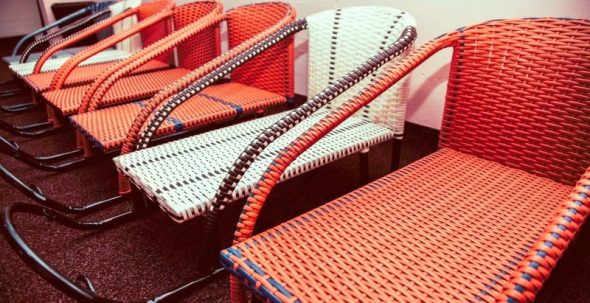 نسج الأثاث من tehnorotanga