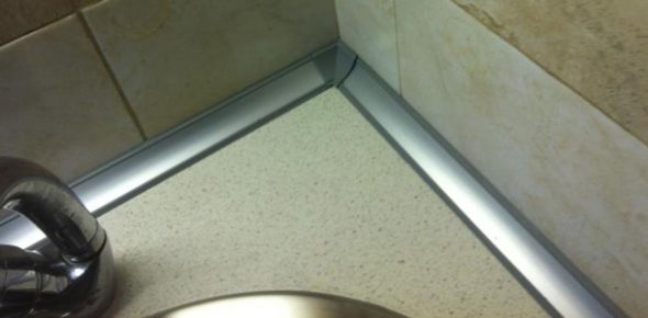 اللوح الأساسي