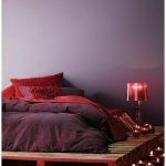 المنصة تحت السرير لأمسية رومانسية