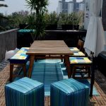 تصميم مستقل للأثاث للشرفة في نفس النمط