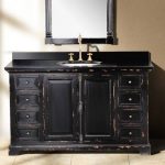 منضدة العتيقة