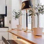 نافذة المطبخ عتبة النافذة