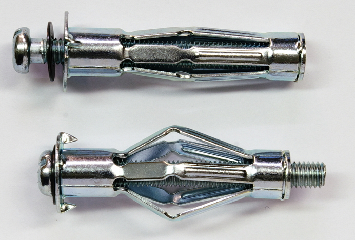 مسامير مرساة