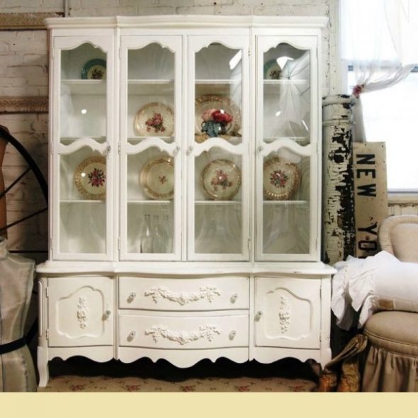 بوفيه المطبخ الأبيض