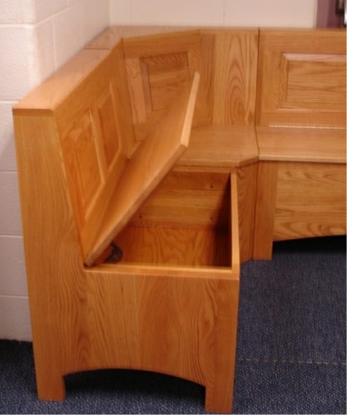 ركن المطبخ الخشبي