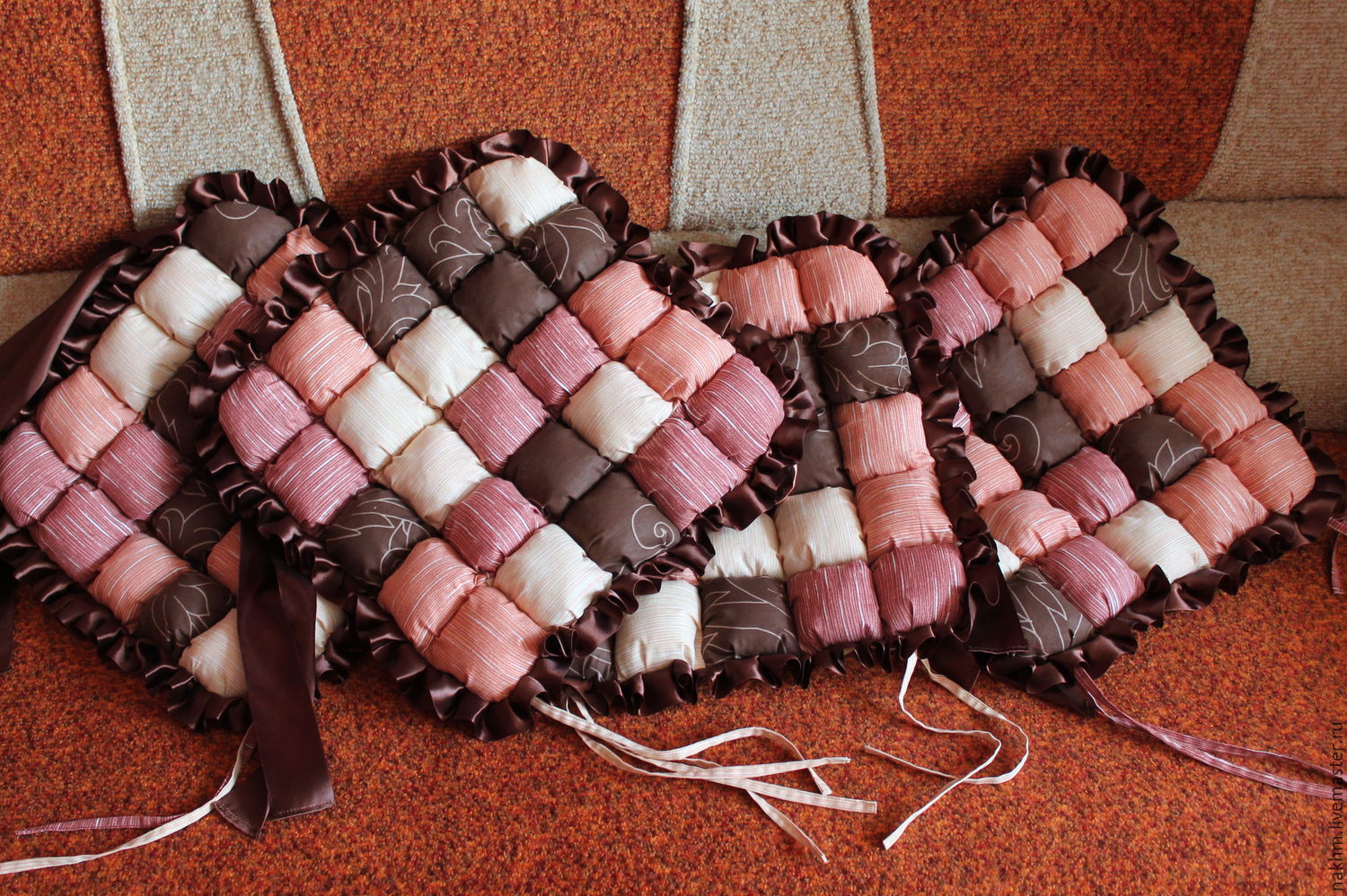 أغطية للبراز والكراسي